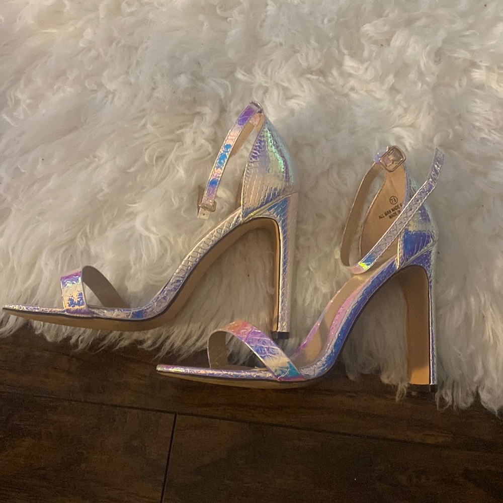 Glaze open toe heels iridescent color